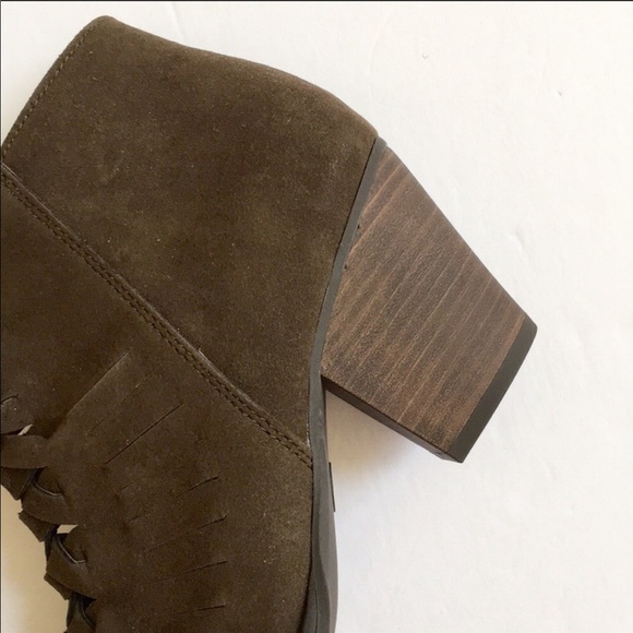 Olive green woven front ankle booties - Picture 4 of 8